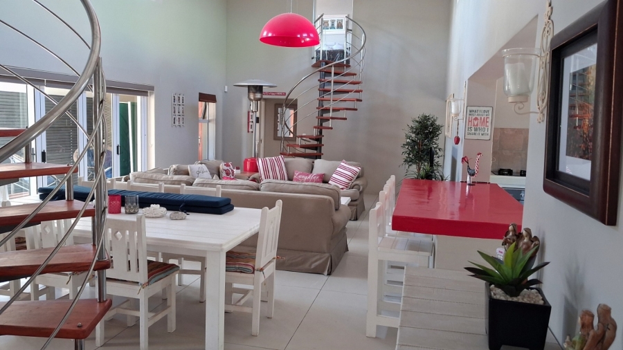 6 Bedroom Property for Sale in Stilbaai Wes Western Cape